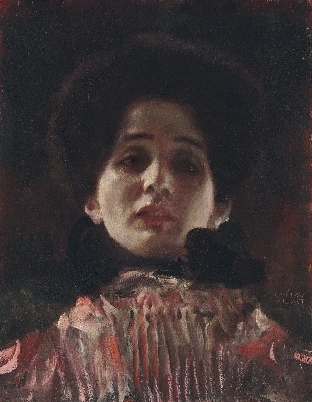 Dame en face mit plisiertem Kleid (circa 1898)