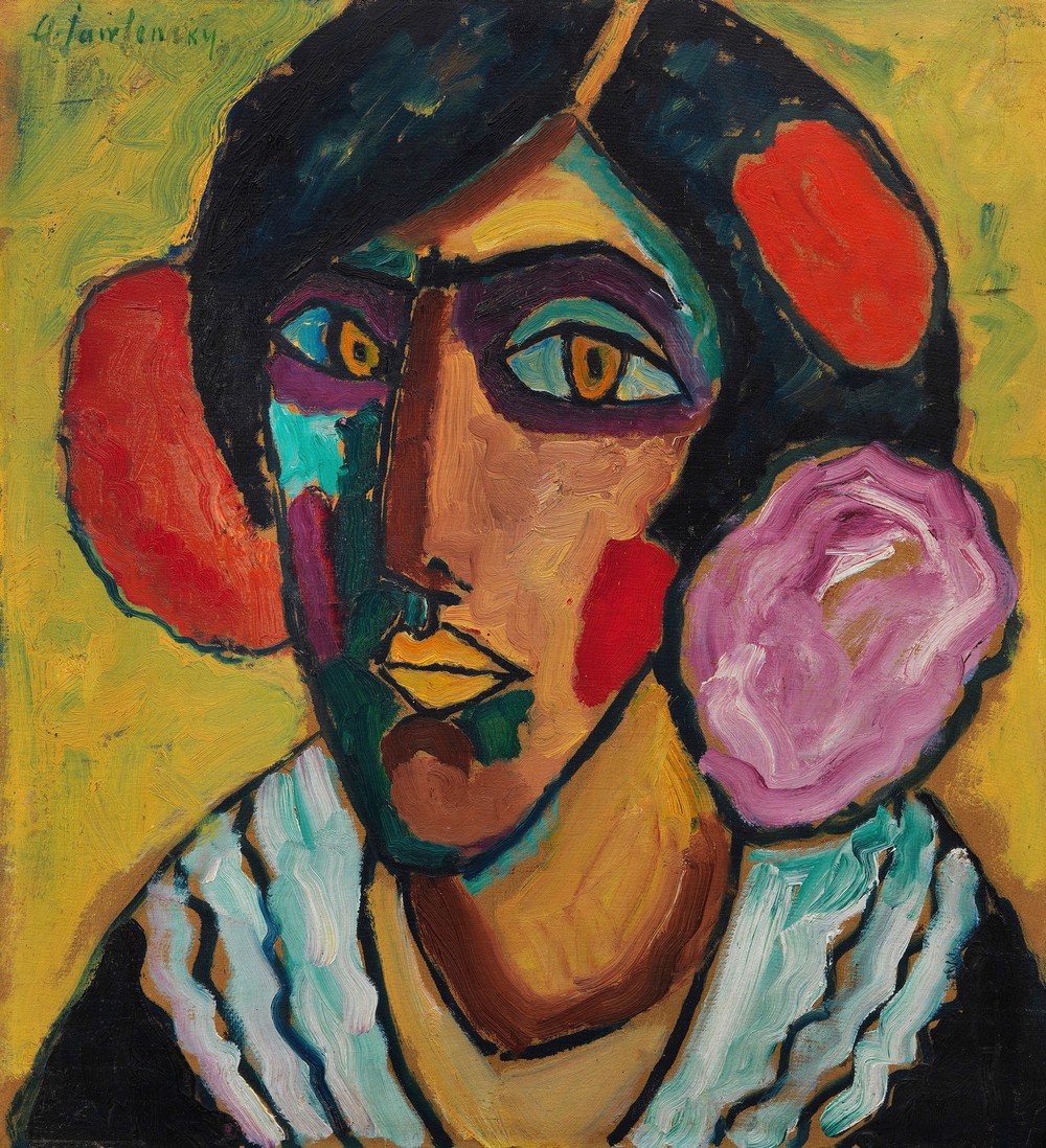 Frauenkopf mit Blumen im Haar (ca 1913)