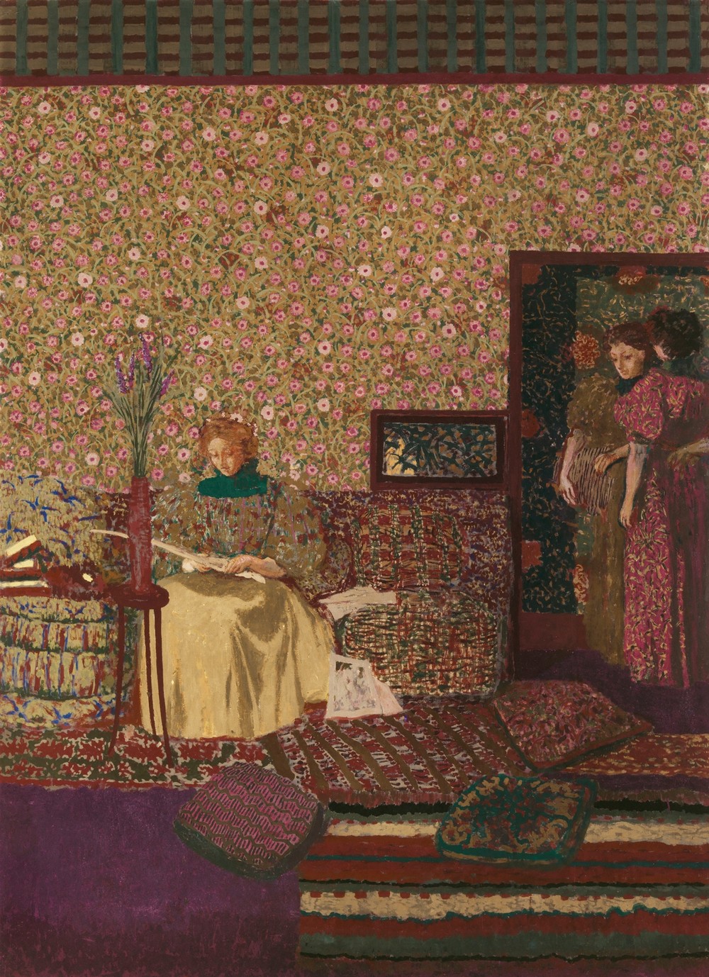 Personnages dans un intérieur. L’intimité