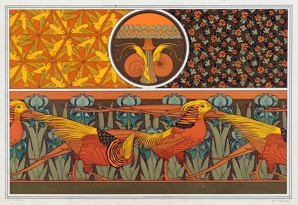 Oiseaux, jeu de fond. Escargots et champignon. Coccinelles et capillaires, étoffe. Faisan dorés et iris, bordure.