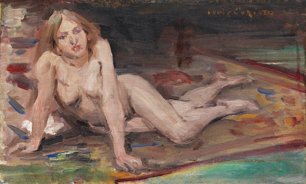 Liegender, blonder Mädchenakt auf buntem Teppich (ca 1912)